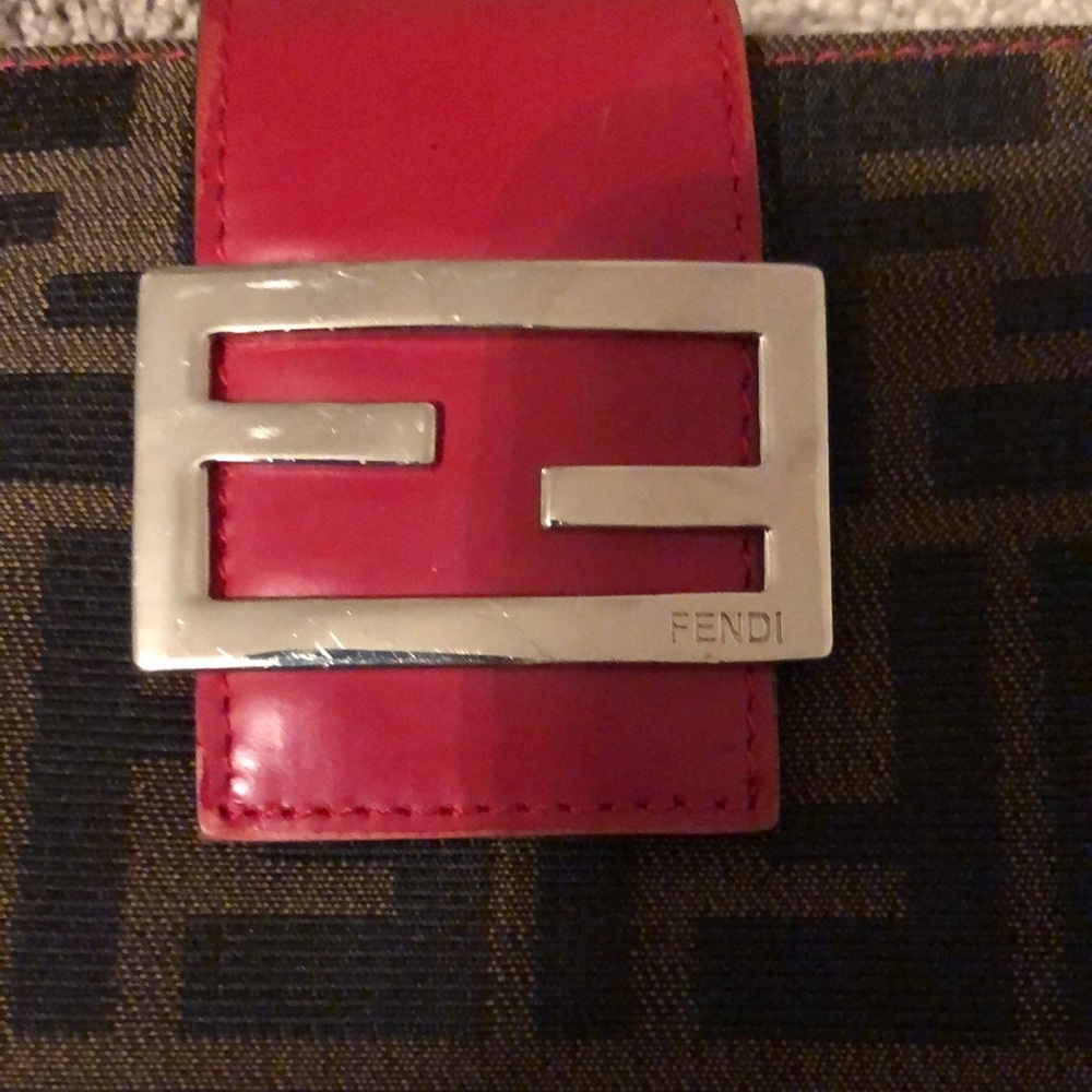 Fendi pouchette 100% authentic, used - Picture 3 of 9